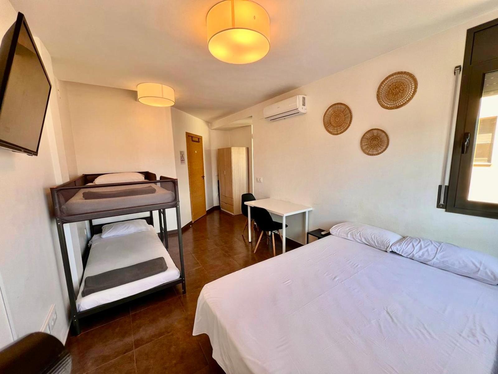 Mt Boutique Suites Y Apartamentos - Adults Only - Mataró Kültér fotó