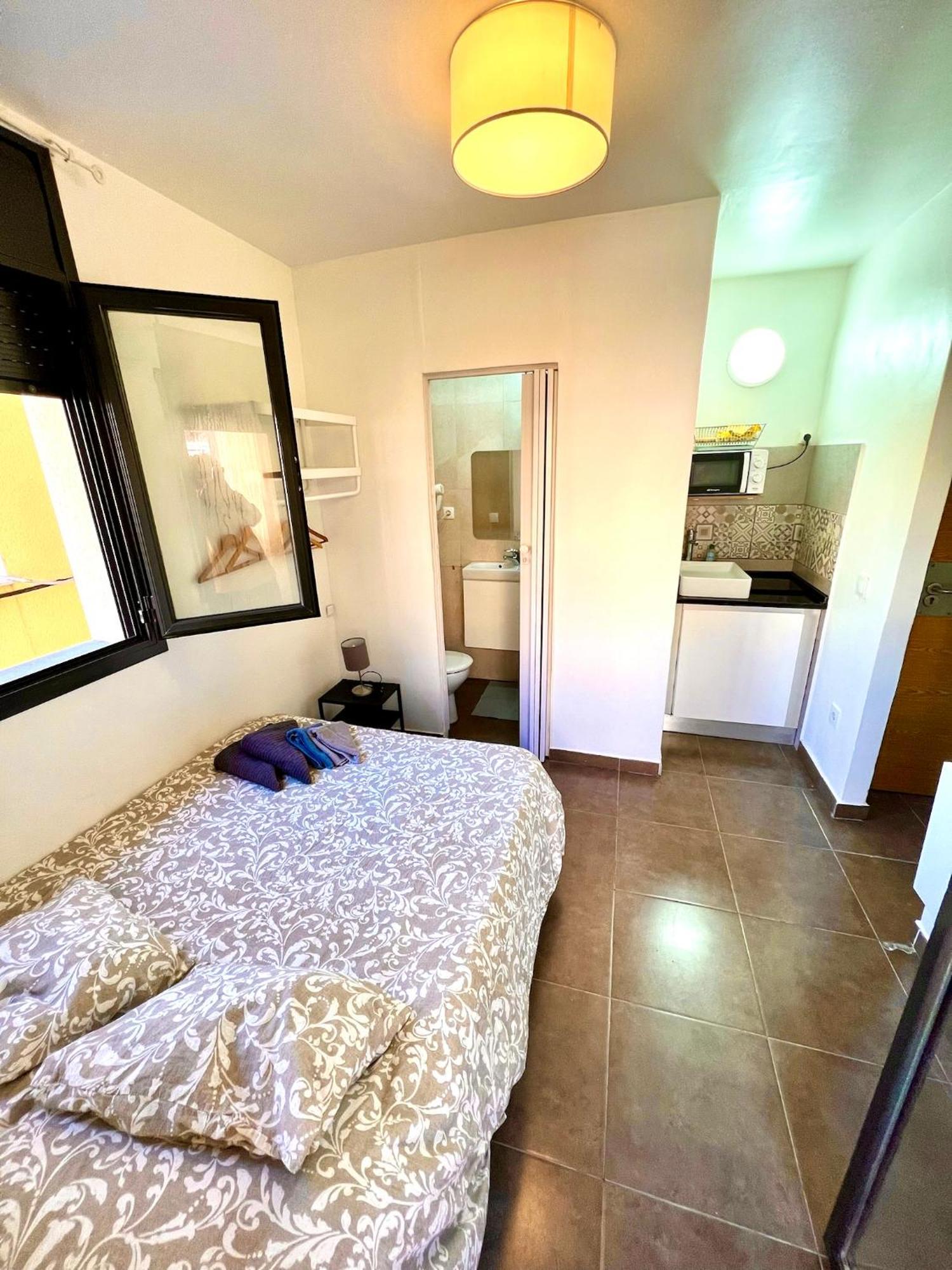 Mt Boutique Suites Y Apartamentos - Adults Only - Mataró Kültér fotó