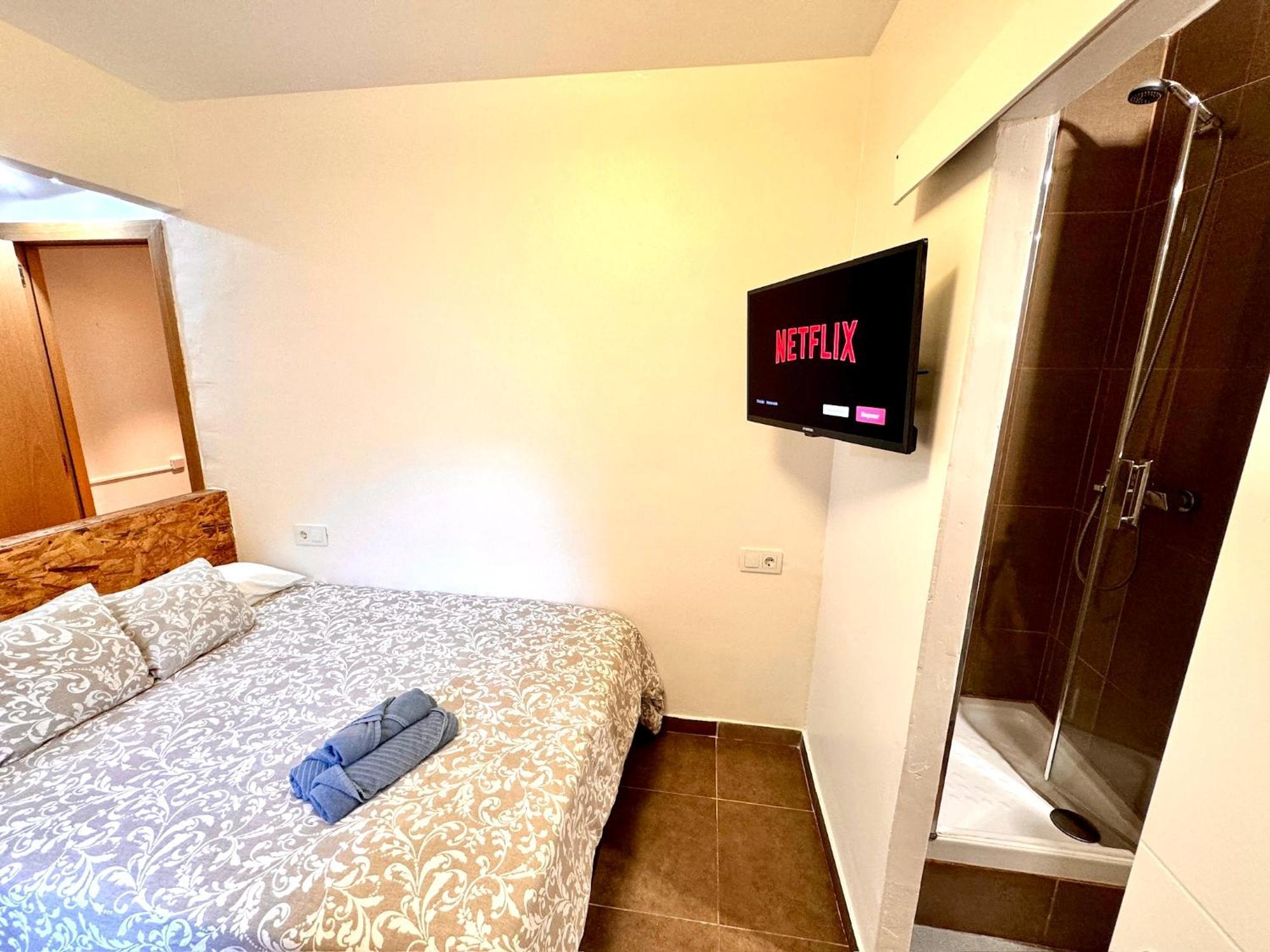 Mt Boutique Suites Y Apartamentos - Adults Only - Mataró Kültér fotó